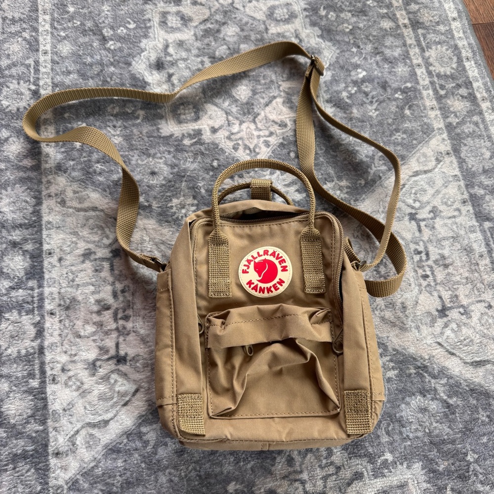 Fjallraven Kanken Sling Clay used twice